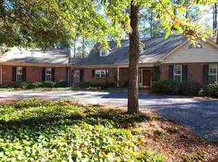 10 Pinyon Ln, Pinehurst, NC 28374
