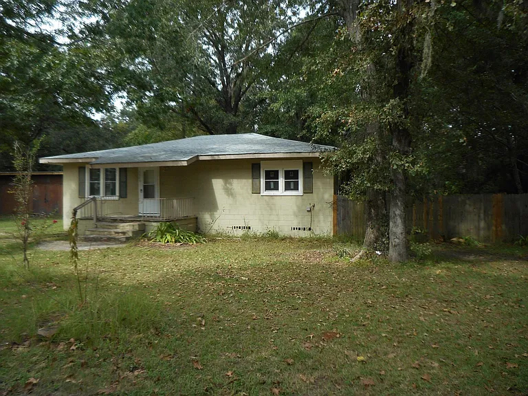 5565 Thistledown Dr — Photo 1