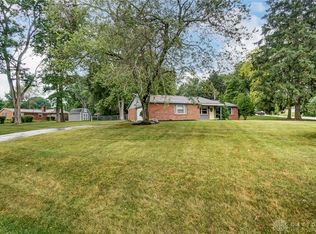 1523 Gunther Dr, Bellbrook, OH 45305