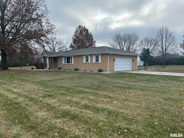 906 Crystal Ct, Liberty, IL 62347