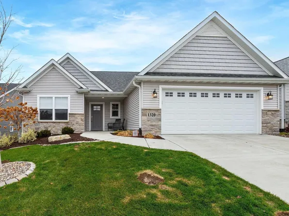 1320 Olde Brandy Ln, Davenport, IA 52807