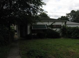 9018 S Jeffery Blvd, Chicago, IL 60617