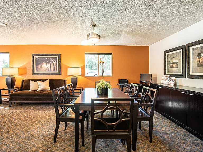 Eagles Landing Apartments — Photo 16