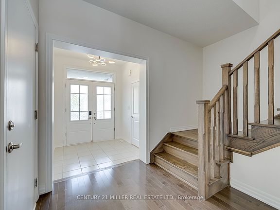 5th image of 82 Merlin St