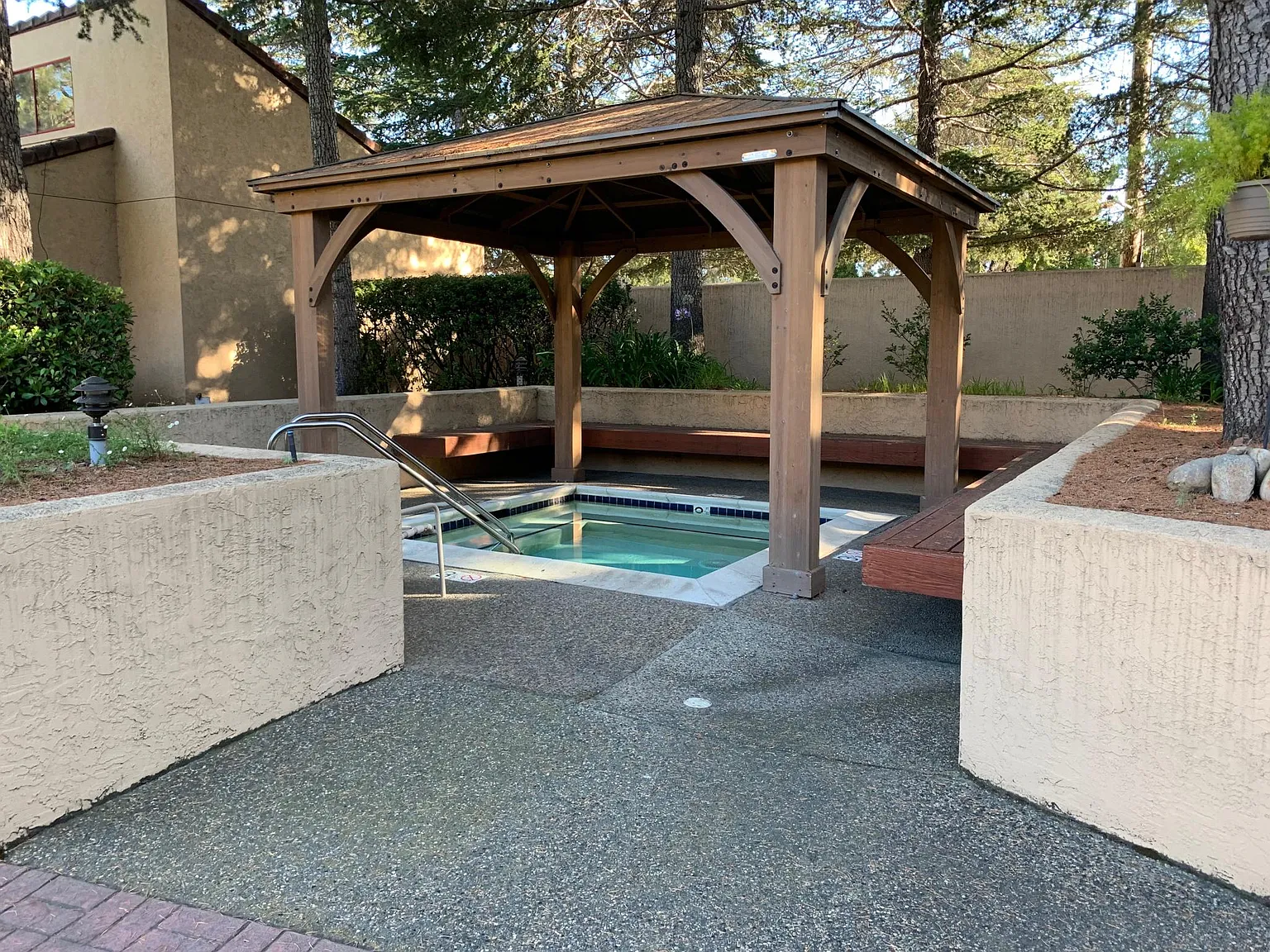 2 bed, 1300 sqft, $3,400 — Photo 3