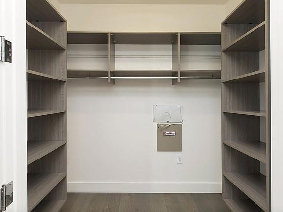 4th image of 251 Arkansas St #1