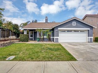 1142 Autumnwood Ln, Perris, CA 92571