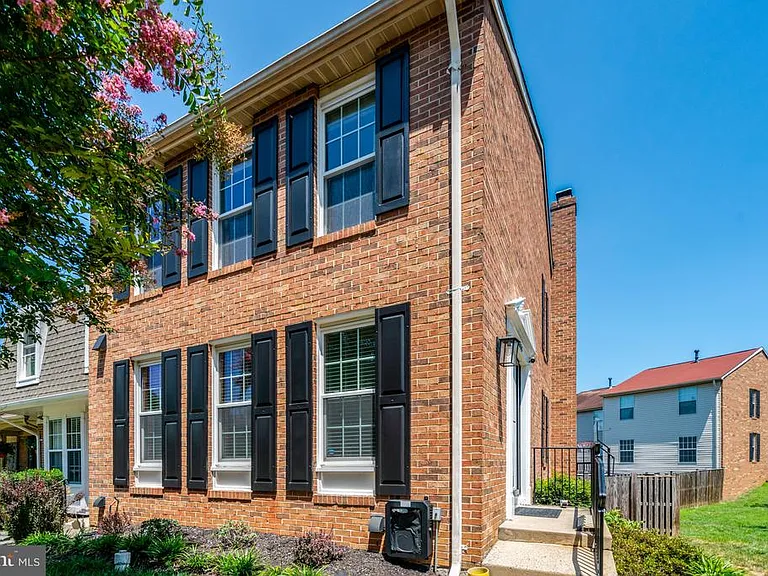 6063 Hydrangea Dr — Photo 47