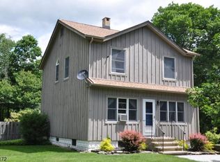 962 Millbrook Rd, Newton, NJ 07860