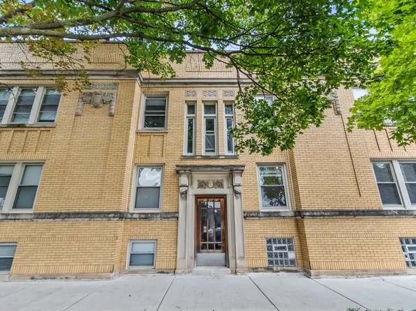 2514 W North Shore Ave APT 1, Chicago, IL 60645