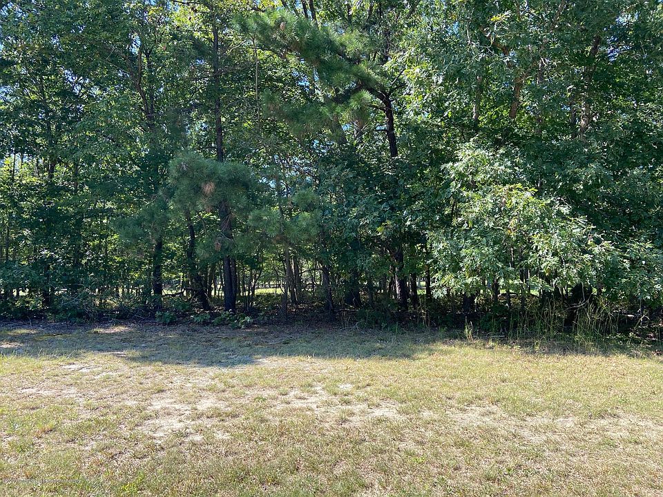 1st image of 115 Fairway Dr