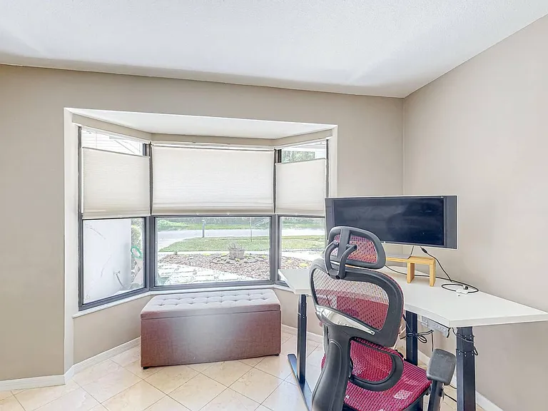 16004 Amberly Dr — Photo 6