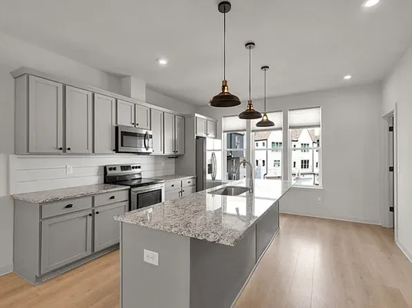 339 E Village Ln #339, Nashville, TN 37216