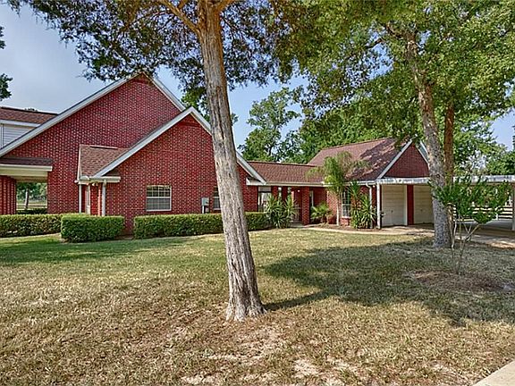 4th image of 4128 Emmett Dr