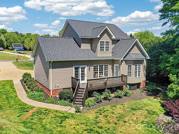 3rd image of 8145 Monbo Rd #2