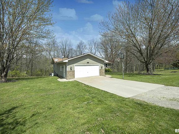4th image of 872 Heritage Dr
