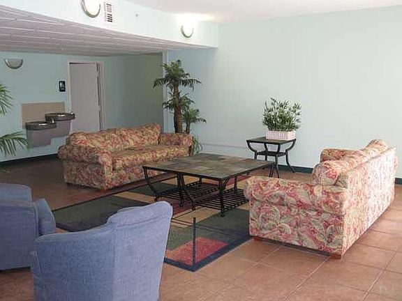 4th image of 201 Stillman St #111