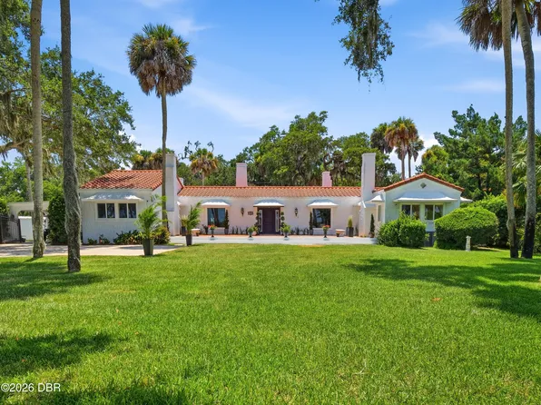 636 N Riverside Dr, New Smyrna Beach, FL 32168