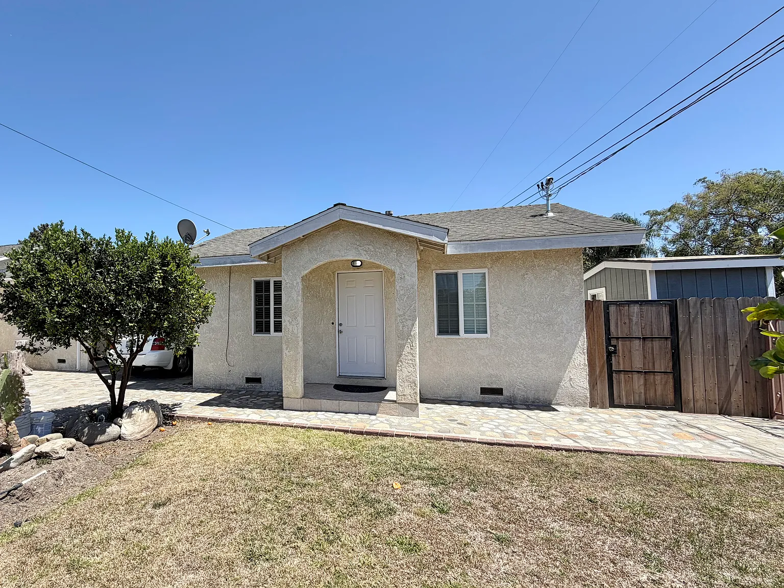 1 bed, 500 sqft, $2,500 — Photo 1
