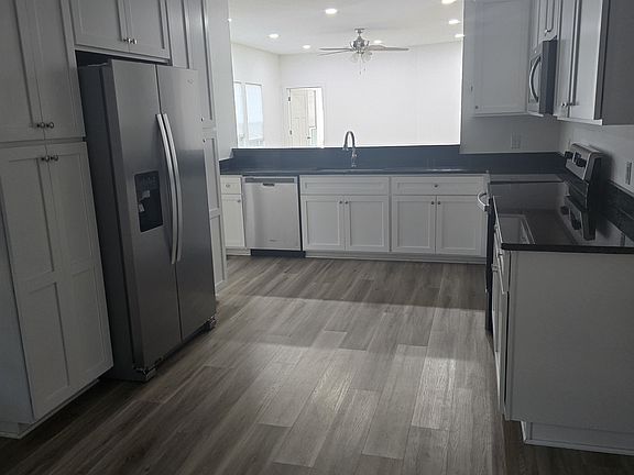 4th image of 3175 McMillan Creek Dr