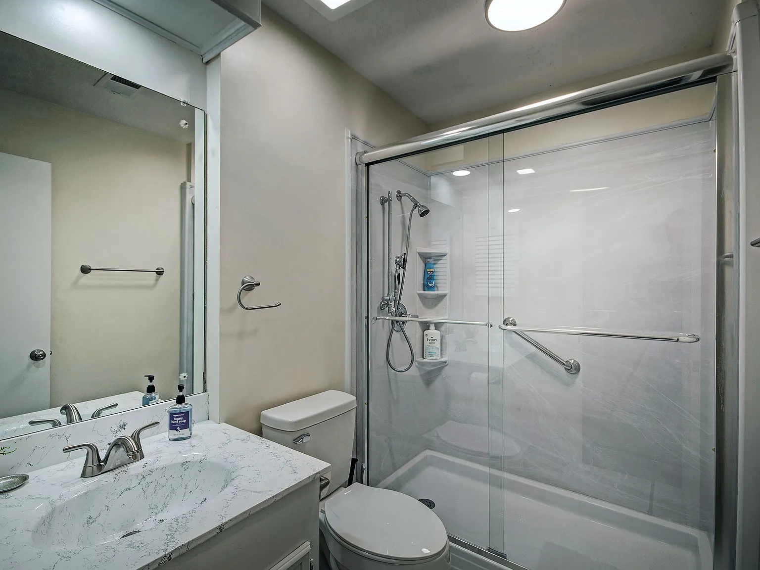 4 bed, 1679 sqft, $6,000 — Photo 4