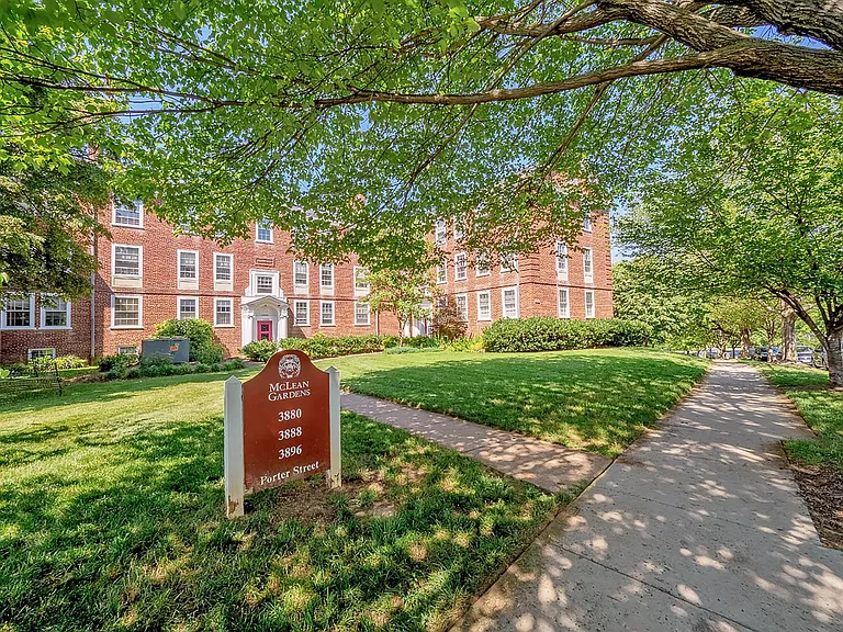 3896 Porter St NW #C339 — Photo 27