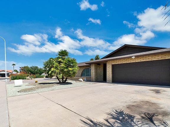 3rd image of 8207 N 51st Dr