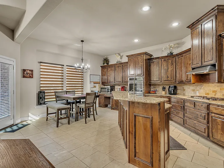 1108 Navajo Dr — Photo 14