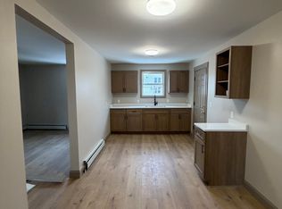 39 Knox St APT 2, Lewiston, ME 04240