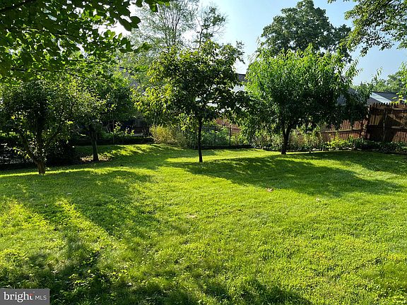 4th image of 13814 Parkland Dr