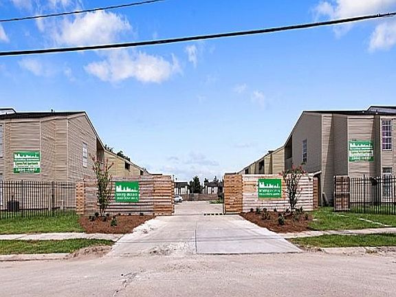 2nd image of 2020 Cypress Acres Dr #B30ff69bf