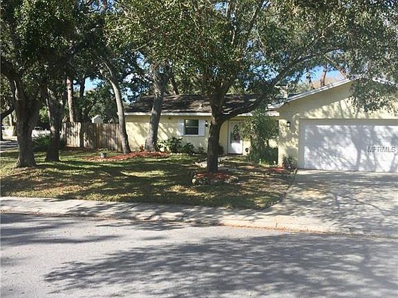 3rd image of 10604 Seminole Forest St W