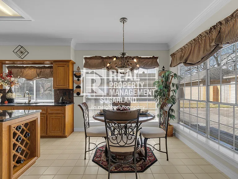 4410 Heatherwilde St — Photo 42