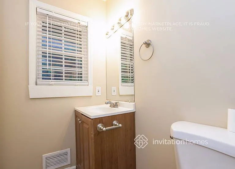 2396 Shire Ct — Photo 16