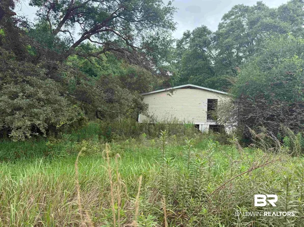 8070 Sunshine Dr, Irvington, AL 36544