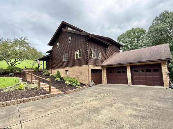 86 Golden Ridge Rd, Lumberport, WV 26386