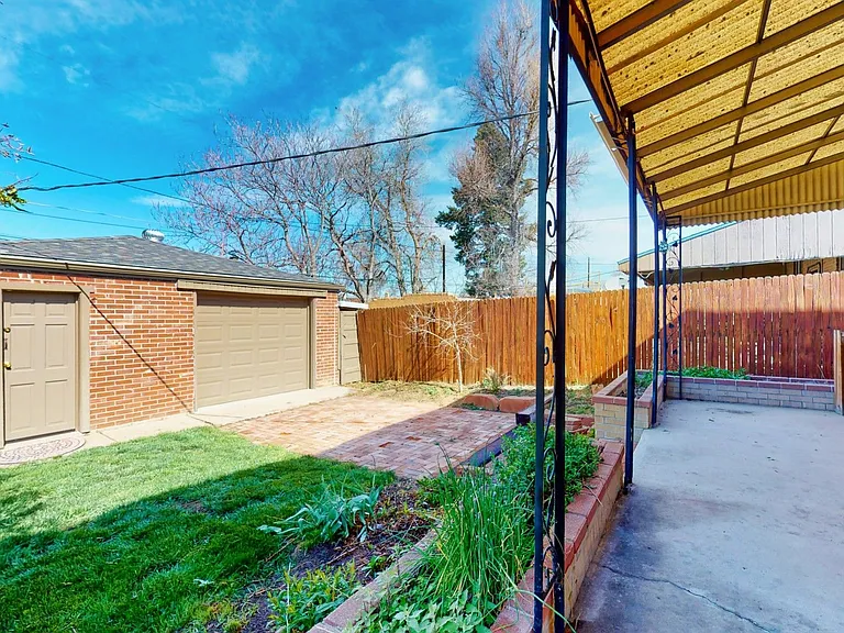 3317 N Saint Paul St — Photo 34