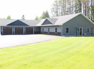 125 Marks Rd, Esko, MN 55733