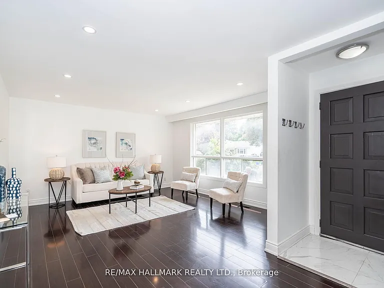 104 Highland Park Blvd — Photo 14