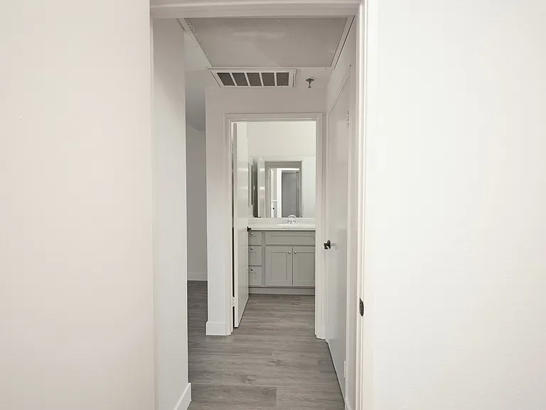 1210 North Cherokee Ave. — Photo 39