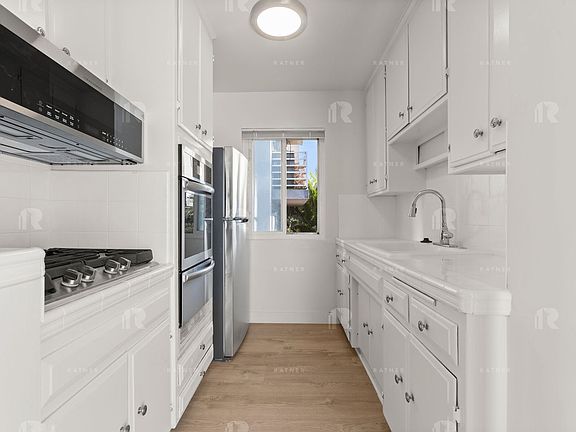 5th image of 1206 N Orange Dr APT 4