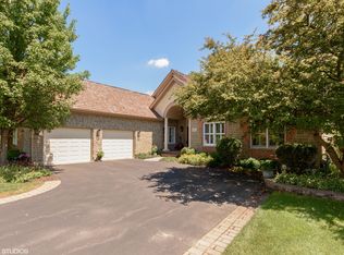 6322 Valley View Ln, Long Grove, IL 60047