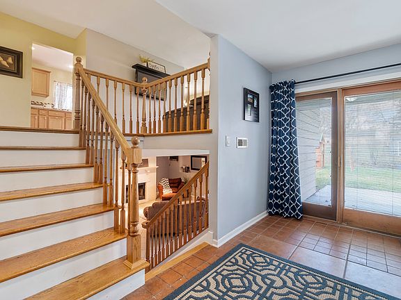 2nd image of 176 Jacobsen Ave