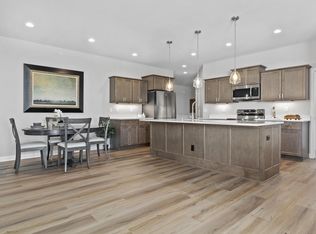324 Standing Stone Dr #3-5, Waukesha, WI