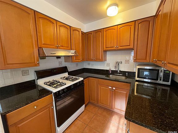 5th image of 77-18 169th St Floor 1
