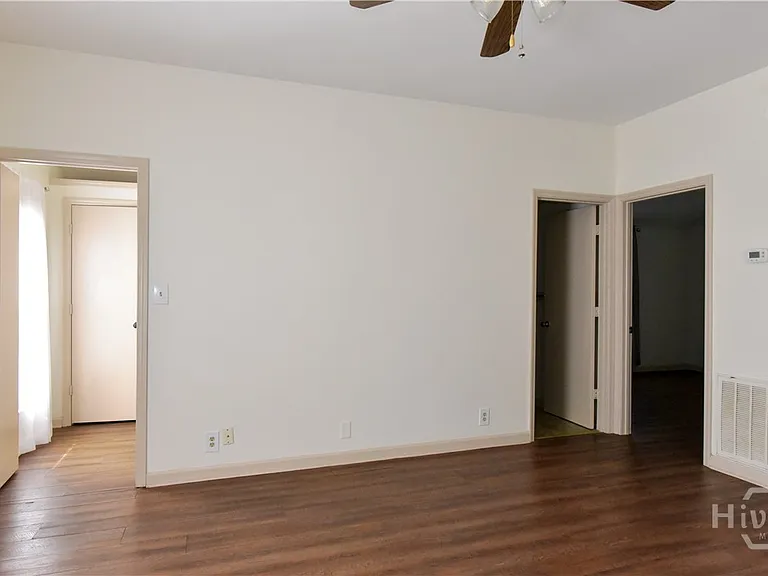 302 E Jefferson St #2 — Photo 11