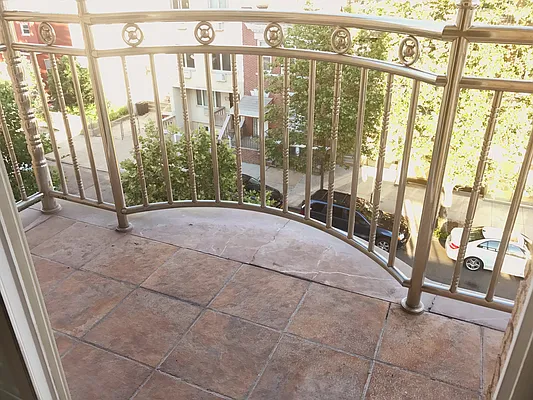 Rented by NY Space Finders Inc. | media 4