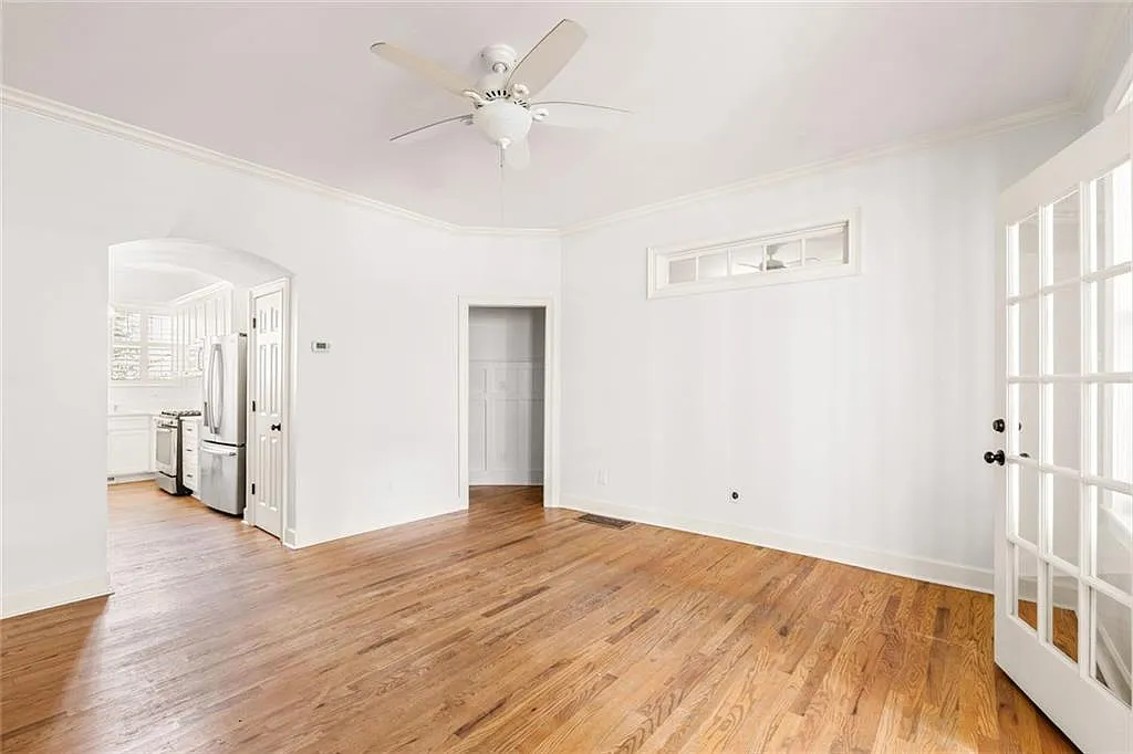 2 bed, 1.0 bath, 1068 sqft, $2,500 — Photo 2