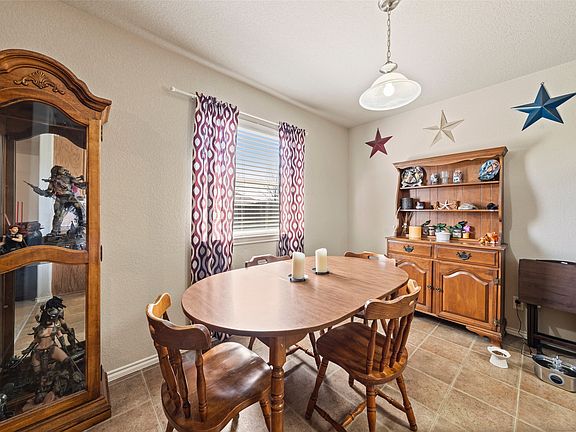 5th image of 211 McCullough Loop