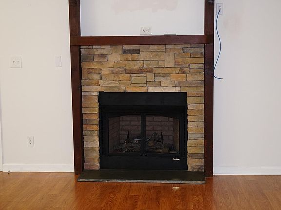 3rd image of 330 Benton St